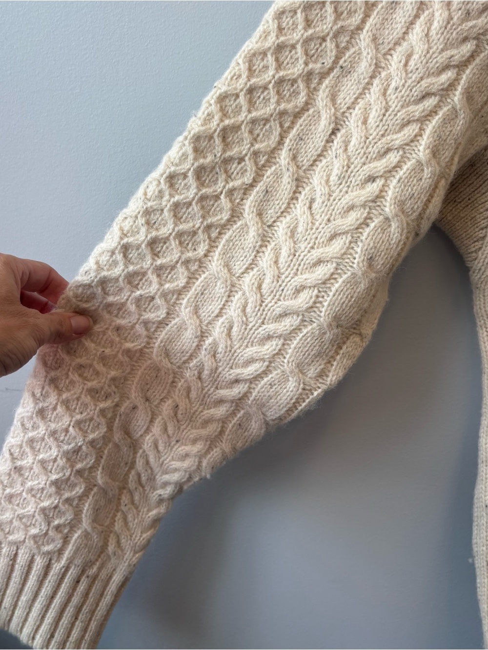 Duluth 100% Shetland Wool Fisherman Cable Knit Sweater Large - Picture 7 of 11